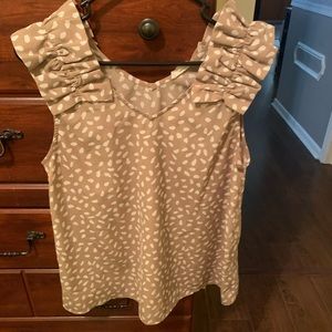 Womens top very cute